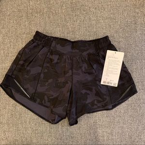 Lululemon Hotty Hot Short 4” Incognito Camo